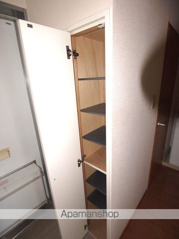 レオパレスレザン かたおかの内装写真