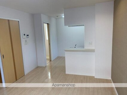 カトルカール[1R/35.82m2]のリビング・居間