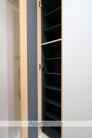 フローリッシュ桃山の内装写真