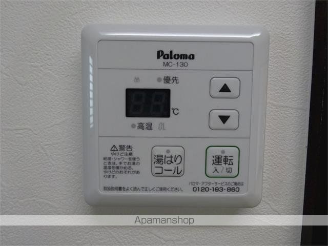 クレストアークの内装写真