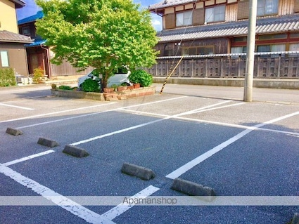 フラワーコーポＳＡＥ[2DK/45.55m2]の駐車場