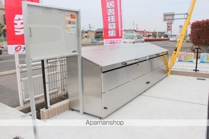 香川県高松市東山崎町[1R/32.94m2]の共用部1