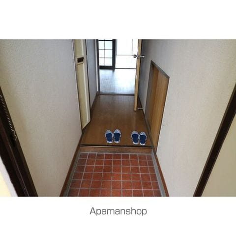 エクセル東丘の玄関写真