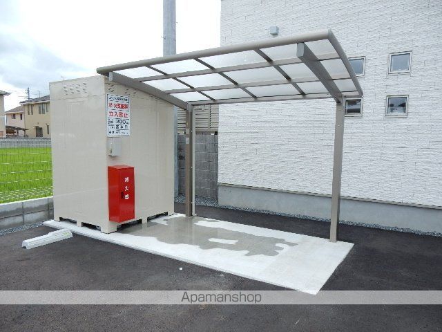 ラ・イース松新町の外観写真