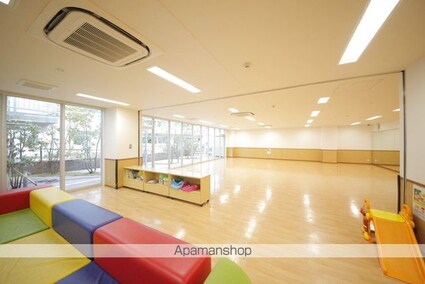 東京都八王子市大和田町６丁目[3LDK/75.46m2]の共用部3