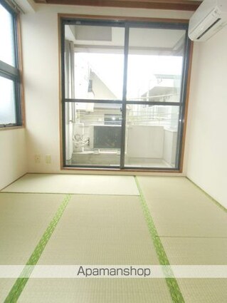 東京都三鷹市新川３丁目[3LDK/64.7m2]の内装1