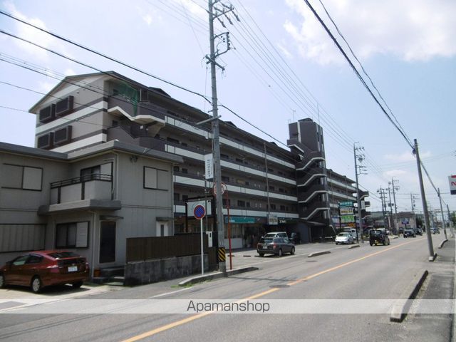 ベルニシキN棟の外観写真