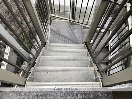 パークノート東寺尾中台[1K/15.12m2]のエントランス2