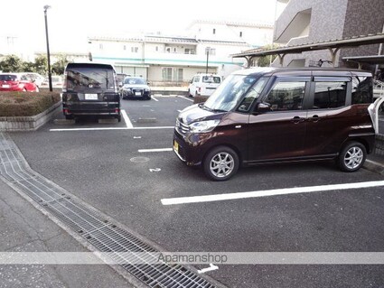 東京都昭島市松原町２丁目[3LDK/80.96m2]の駐車場