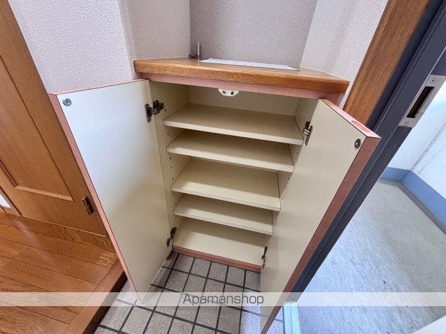 フォーチュネイト吹屋の内装写真