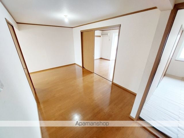 ピュアハイツ三町Iの内装写真