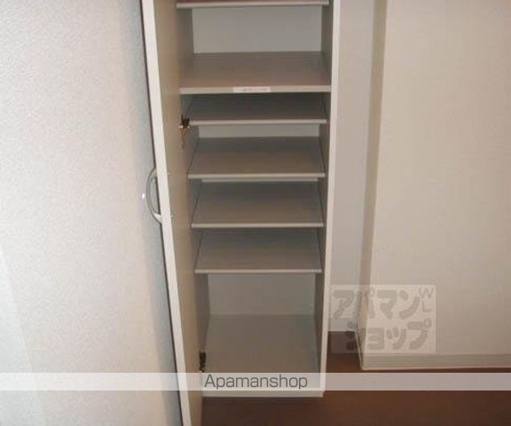 プレゼンス堀川の内装写真