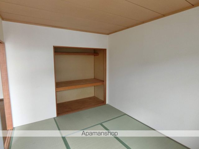 ヴィラ塚の木I号館の内装写真