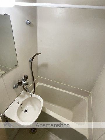 ロイヤルハイツ池田の内装写真