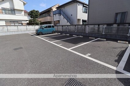 リブリ・ルミエールメゾン[1K/26.08m2]の駐車場1