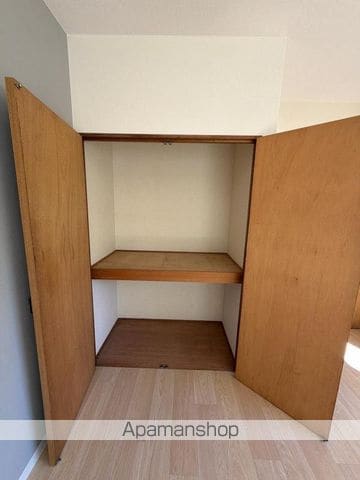 グランドステータス西宝町の内装写真