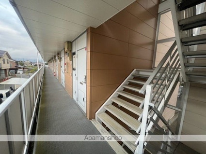 レオパレスＥＳＰＯＩＲ[1K/23.18m2]のエントランス3