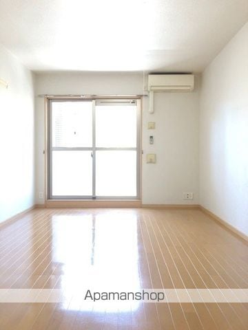 オペルビューMJの内装写真