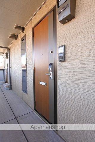 シャルマン IIABCDの玄関写真