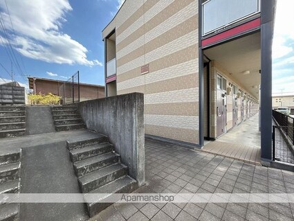 レオパレスグレープヒルＢ[1K/20.28m2]のエントランス