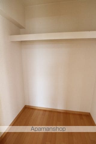 ラルシュ・ドゥ・ノワの内装写真