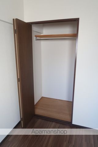 ブルッシュ フィールドの内装写真