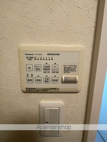 小向仲野町戸建の内装写真