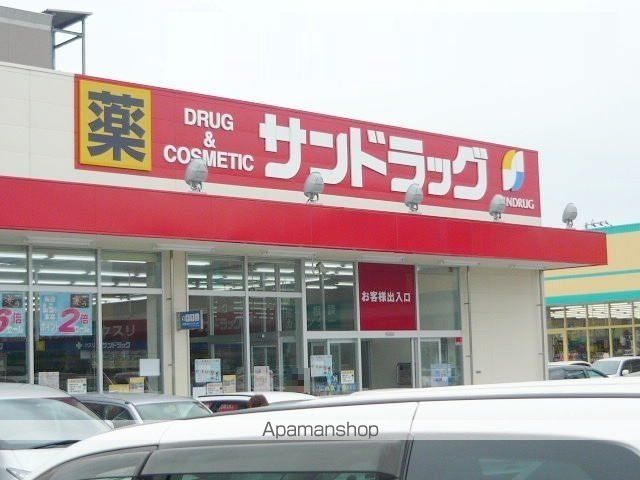 リフティ・サイド・コートの周辺写真