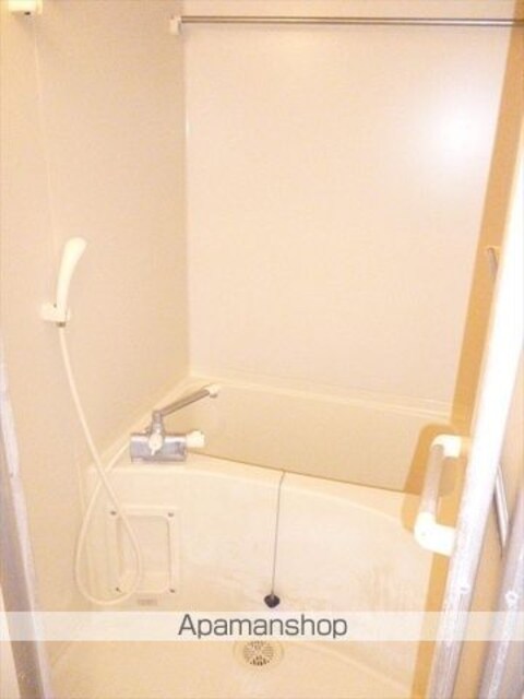 和歌山県和歌山市友田町５丁目[1K/27.63m2]のバス