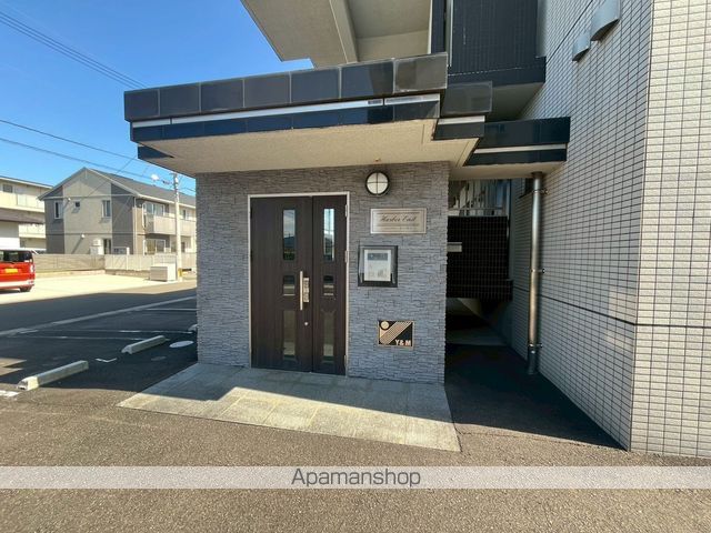 ハーバーイーストの玄関写真
