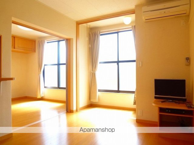 レオパレスフォレスト小倉の内装写真
