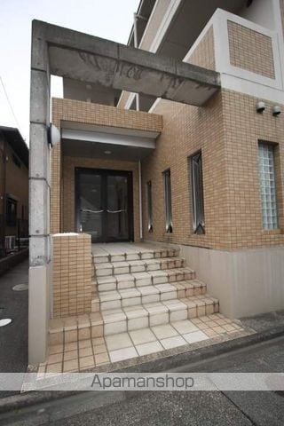 ルミエール宮脇の玄関写真