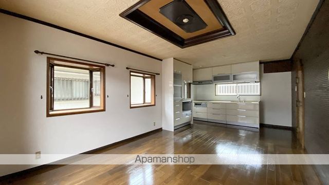 岡山市南区 2階建 築46年の内装写真