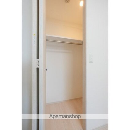 コンフォリア・リヴ豊洲キャナル[3LDK/58.32m2]の収納