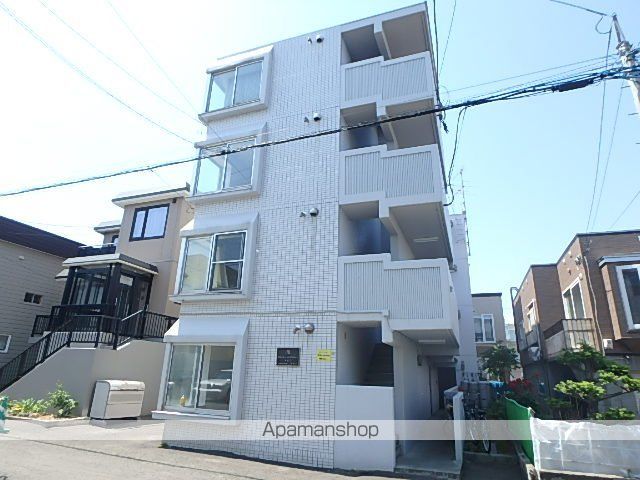 ビッグバーンズマンション本通の外観写真