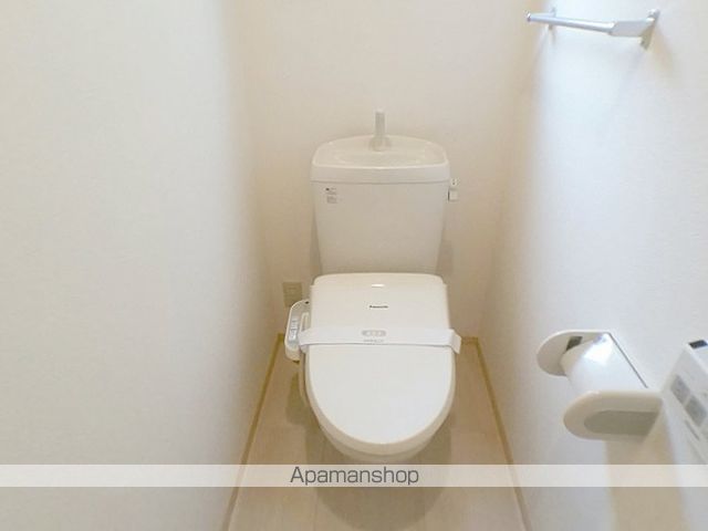 シャロンタウンハウスII A棟の内装写真