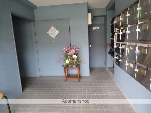 クレセント土樋の玄関写真