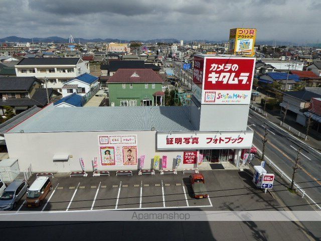 エステートカズミの周辺写真