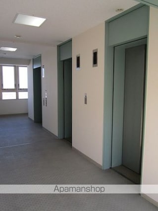 グランタワー府中ラ・アヴェニュー[3LDK/75.44m2]の共用部1