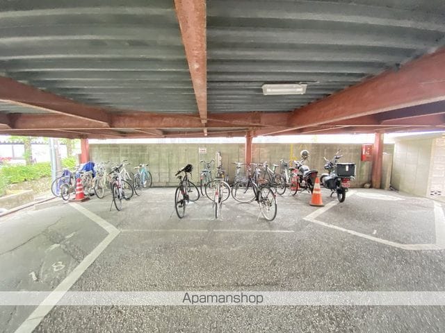 ロイヤルマンションの外観写真
