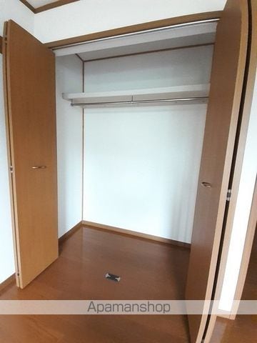 プラティークBの内装写真
