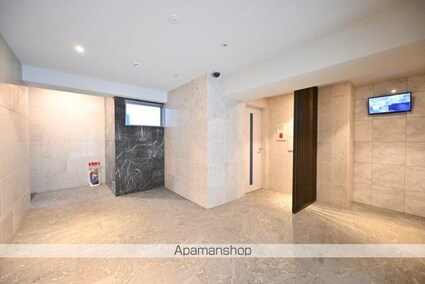 東京都新宿区西落合２丁目[1K/25.18m2]のエントランス1