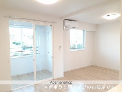 フローラ長浜[2LDK/64.99m2]のリビング・居間