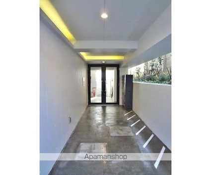 レジス飛鳥山公園[1LDK/45.76m2]のエントランス