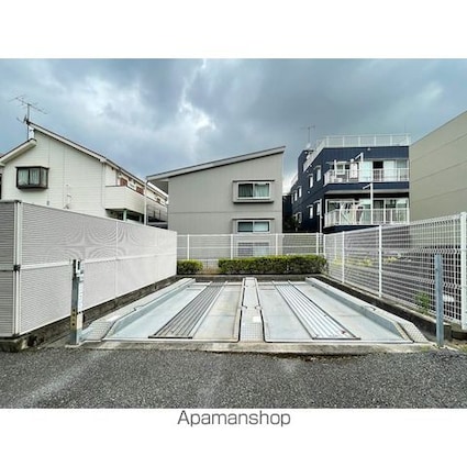 イプセ蒲田ＷＥＳＴ[2LDK/54.81m2]の駐車場