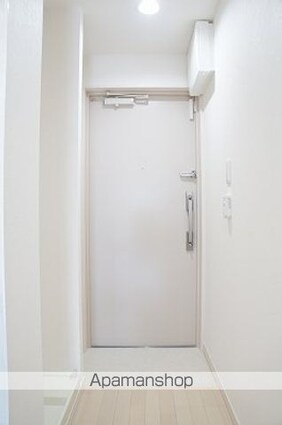 リブリ・エレメント[1K/23.8m2]の玄関