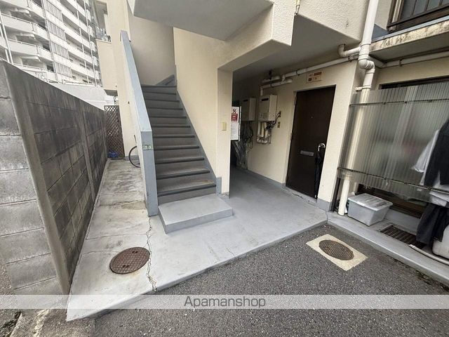 シャトー西白島の玄関写真