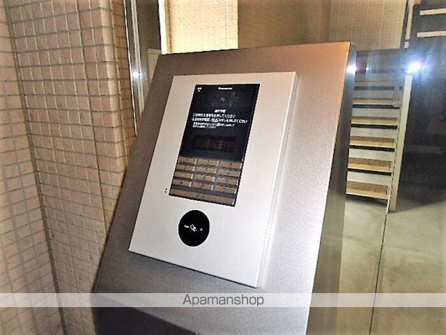 エソラ雄郡の玄関写真