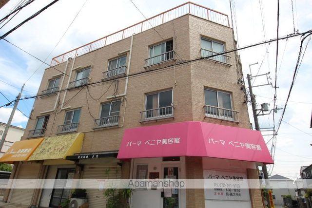 第二平和荘の外観写真