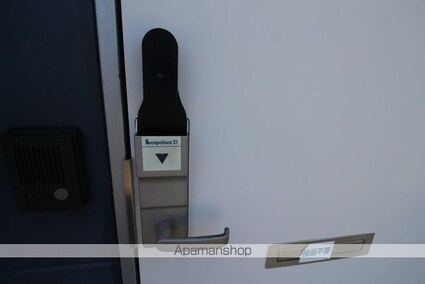 レオパレスグランド　カメリアⅢ[1K/23.97m2]の玄関